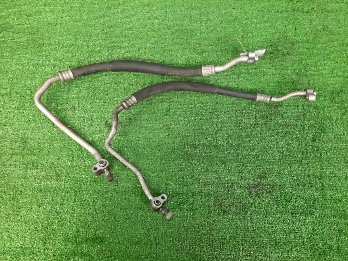Шланг MITSUBISHI MINICAB U61T 3G83 1 ракурс Шланг MITSUBISHI MINICAB U61T 3G83 1 ракурс