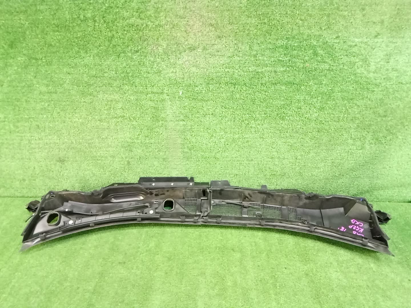 Планка на стеклоочиститель MAZDA CX-8 KG2P, KG5P 2 ракурс