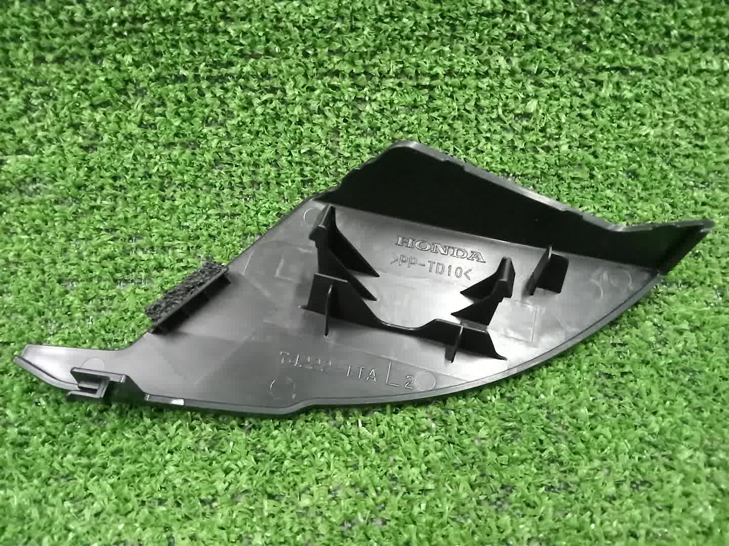 Планка на стеклоочиститель левая HONDA N-BOX JF3 74222-TTA-000 2 ракурс