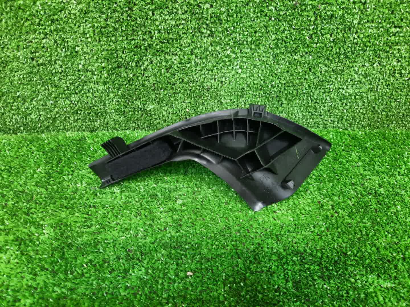 Планка на стеклоочиститель правая передняя TOYOTA LAND CRUISER PRADO TRJ150 53866-60090 2 ракурс
