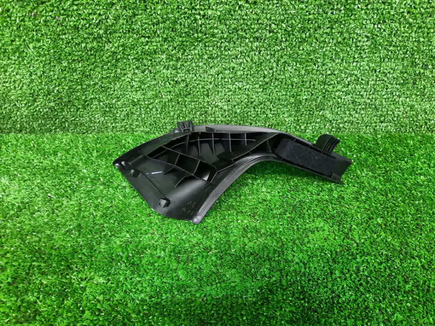 Планка на стеклоочиститель левая TOYOTA LAND CRUISER PRADO TRJ150 53867-60100 2 ракурс