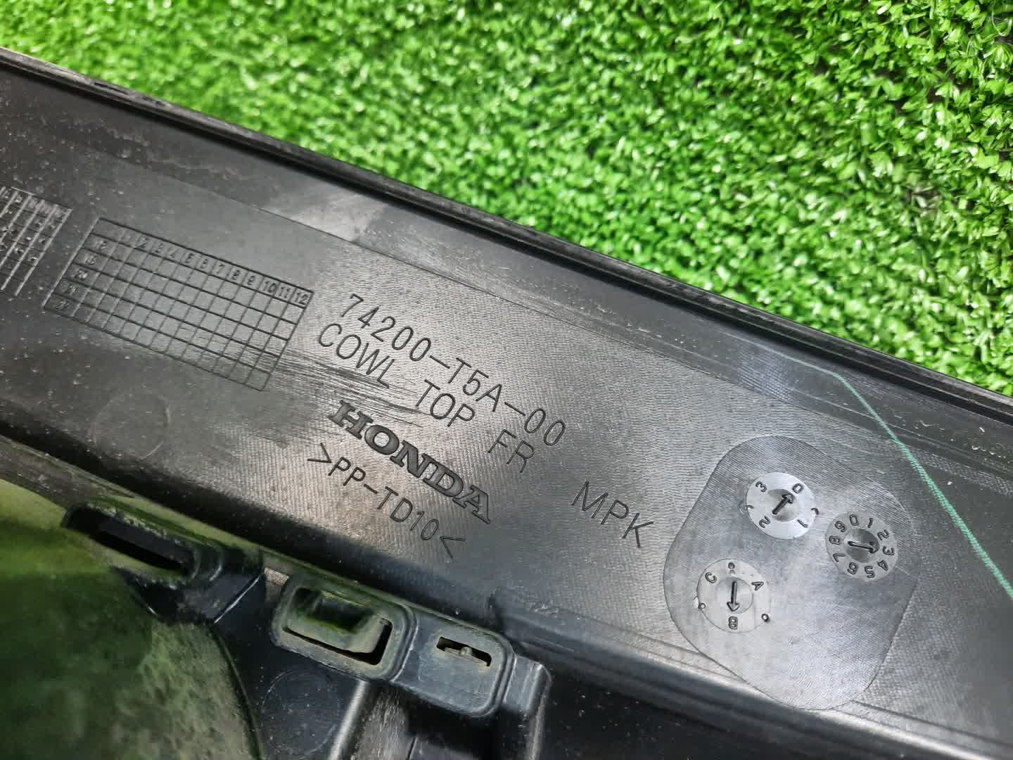 Планка на стеклоочиститель HONDA SHUTTLE GP7 74200-T5A-00 3 ракурс