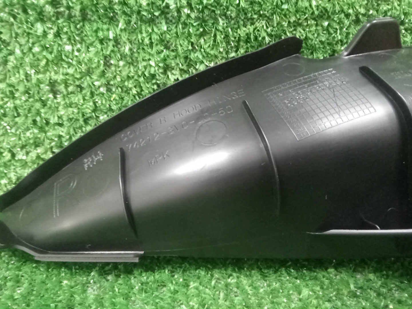 Планка на стеклоочиститель правая HONDA ZR-V 74212-3V0-J00 3 ракурс