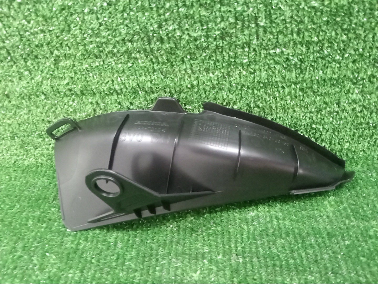 Планка на стеклоочиститель левая HONDA ZR-V 74262-3V0-J00 2 ракурс