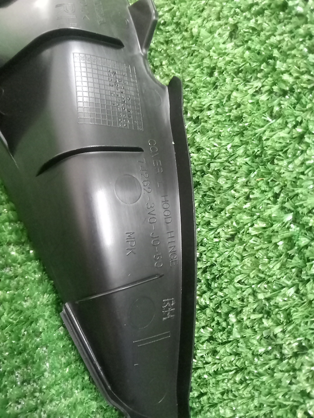 Планка на стеклоочиститель левая HONDA ZR-V 74262-3V0-J00 3 ракурс