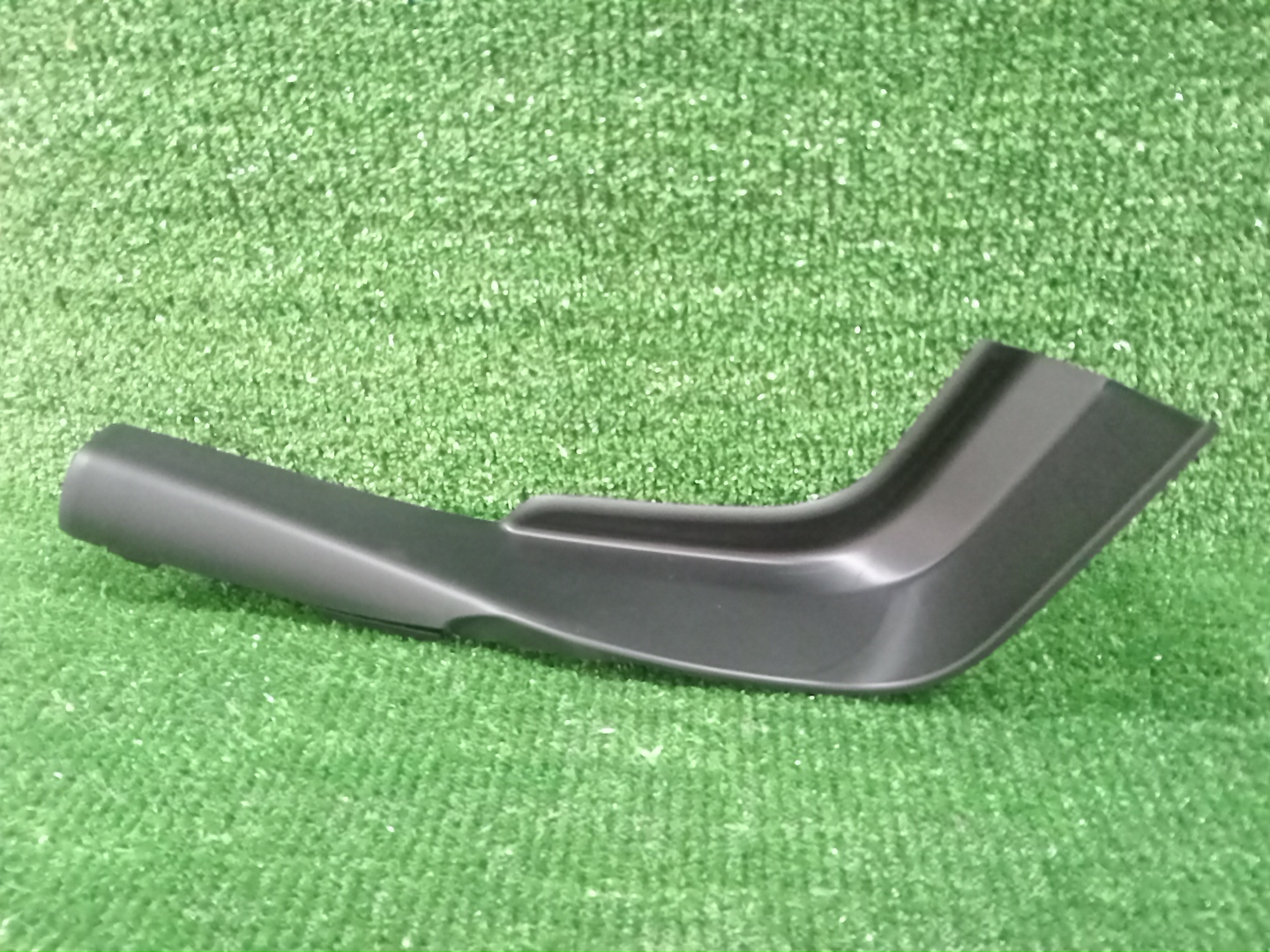 Планка на стеклоочиститель правая передняя HONDA STEPWGN RP7 74220-3T0-000 1 ракурс