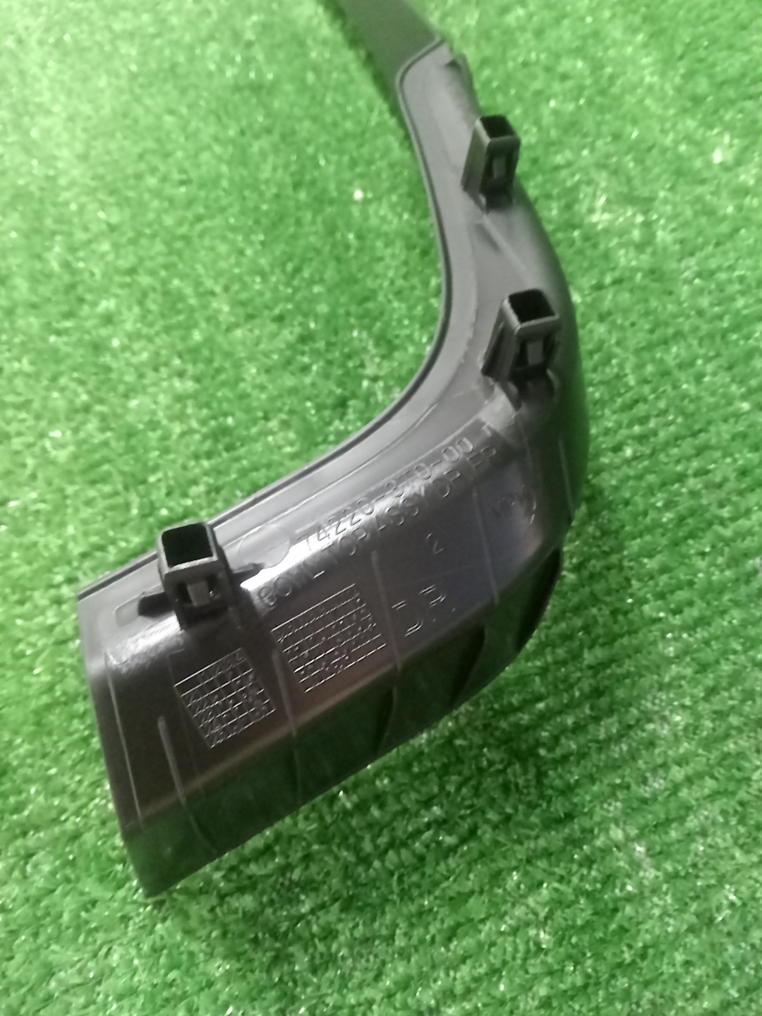Планка на стеклоочиститель правая передняя HONDA STEPWGN RP7 74220-3T0-000 3 ракурс