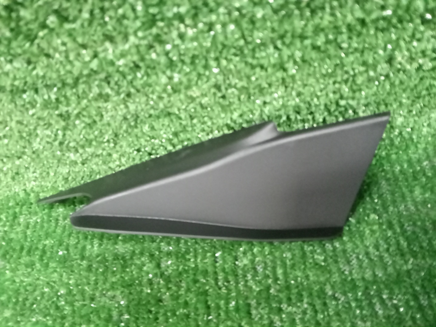 Планка на стеклоочиститель левая MAZDA CX-30 DMEP DFR5-51-PC1 1 ракурс