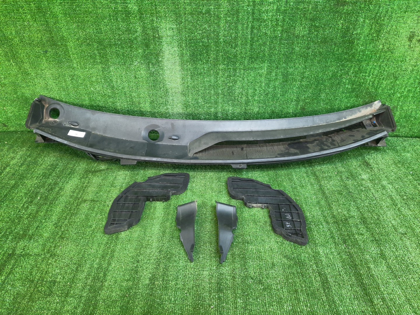 Планка на стеклоочиститель NISSAN X-TRAIL SNT33 66862-6RA0A 1 ракурс