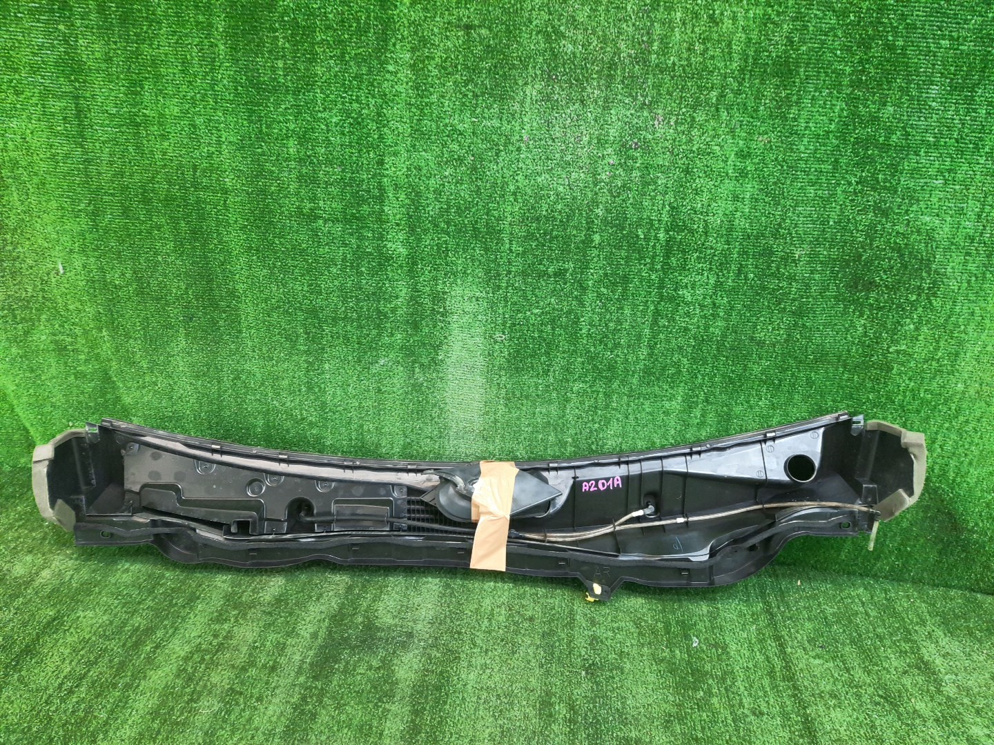 Планка на стеклоочиститель TOYOTA RAIZE A201A 55708-B1090 3 ракурс