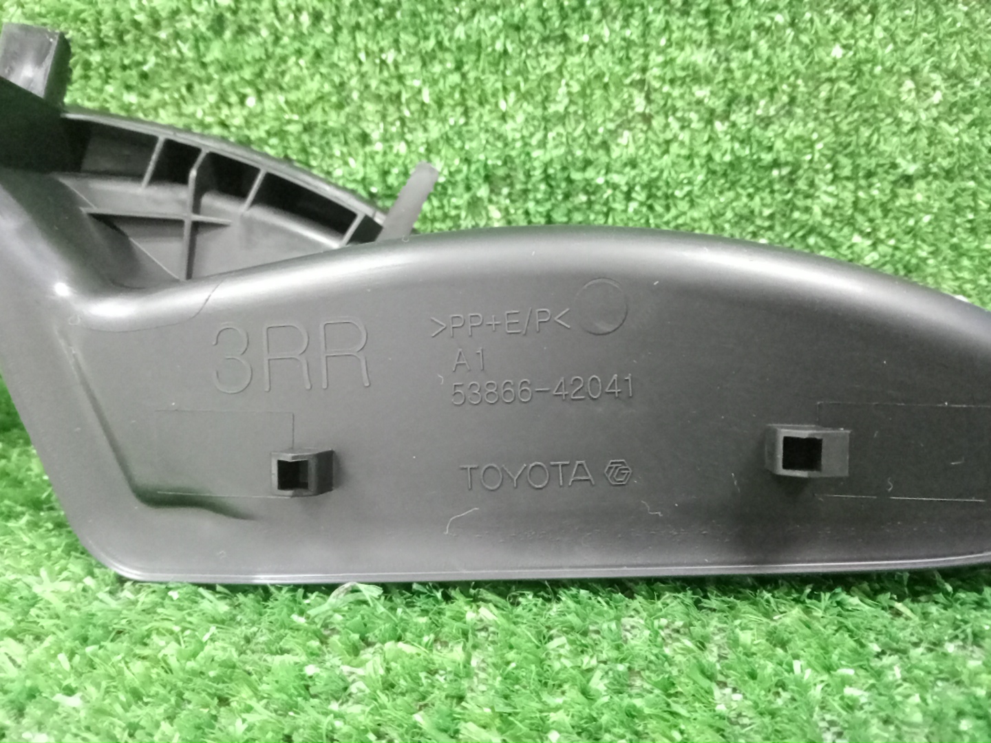 Планка на стеклоочиститель правая передняя TOYOTA RAV4 MXAA54 53866-42041 3 ракурс