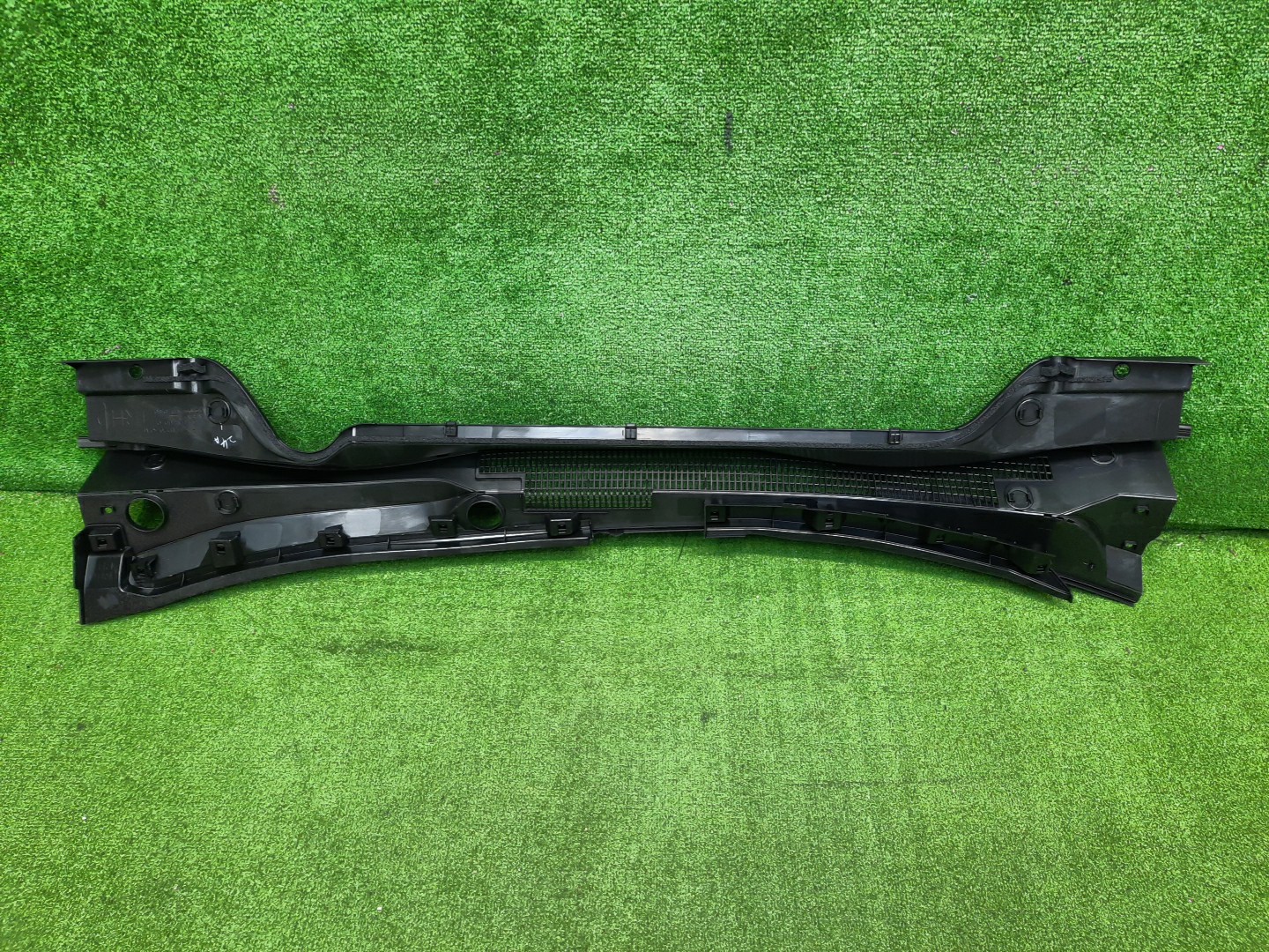 Планка на стеклоочиститель LEXUS UX300E, UX200, UX250H KMA10, MZAA10, MZAH10 55708-76070 2 ракурс