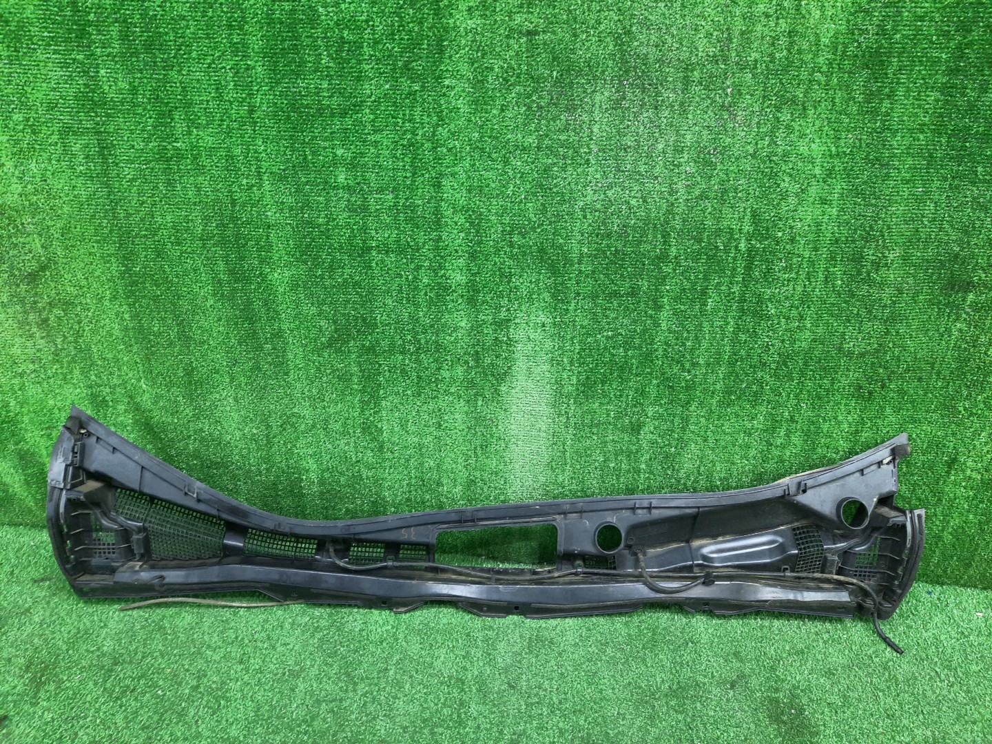 Планка на стеклоочиститель NISSAN LEAF ZE1 66862-5SK0A 2 ракурс