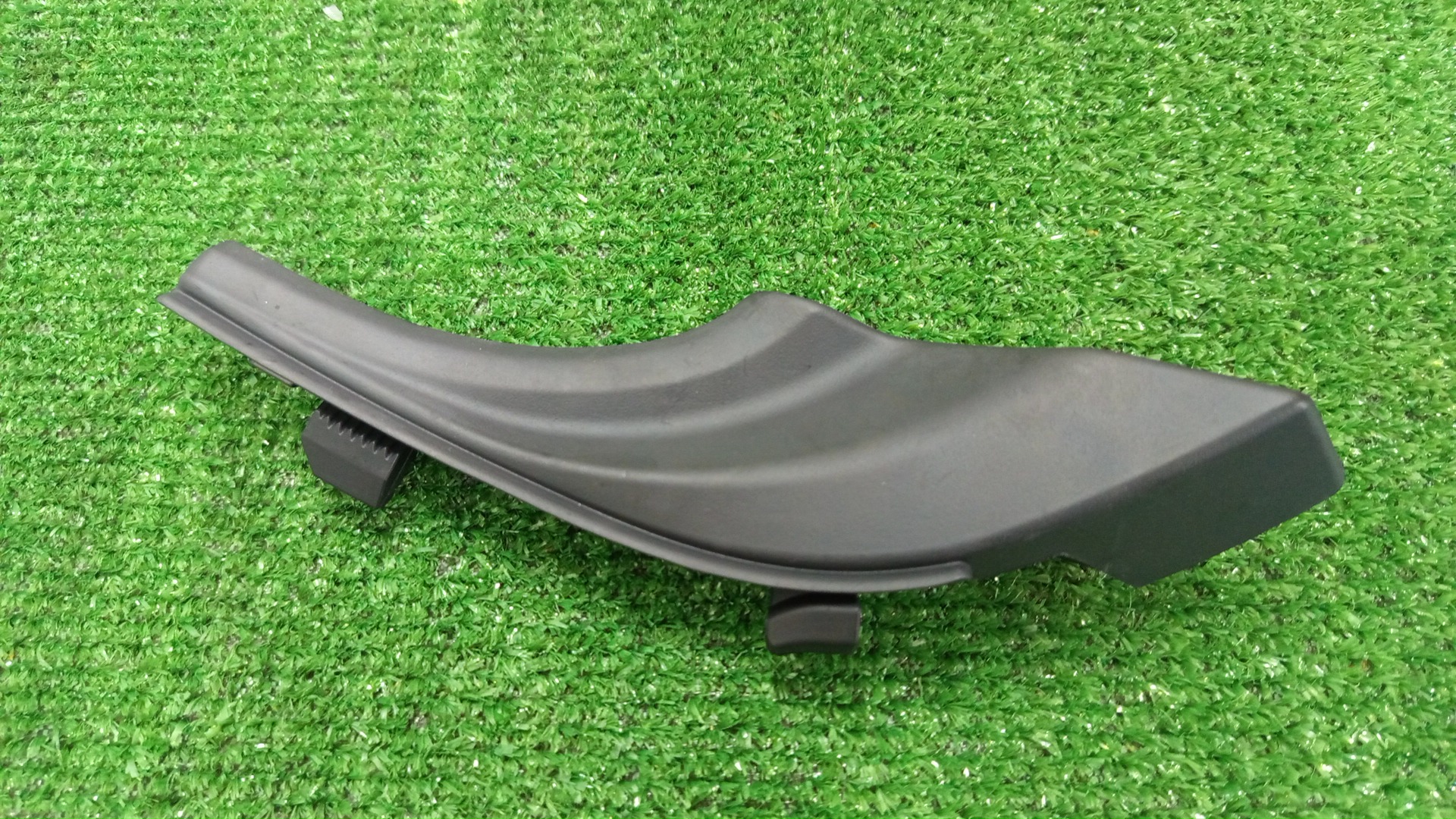 Планка на стеклоочиститель правая TOYOTA ALLION ZRT260 53868-20020 2 ракурс