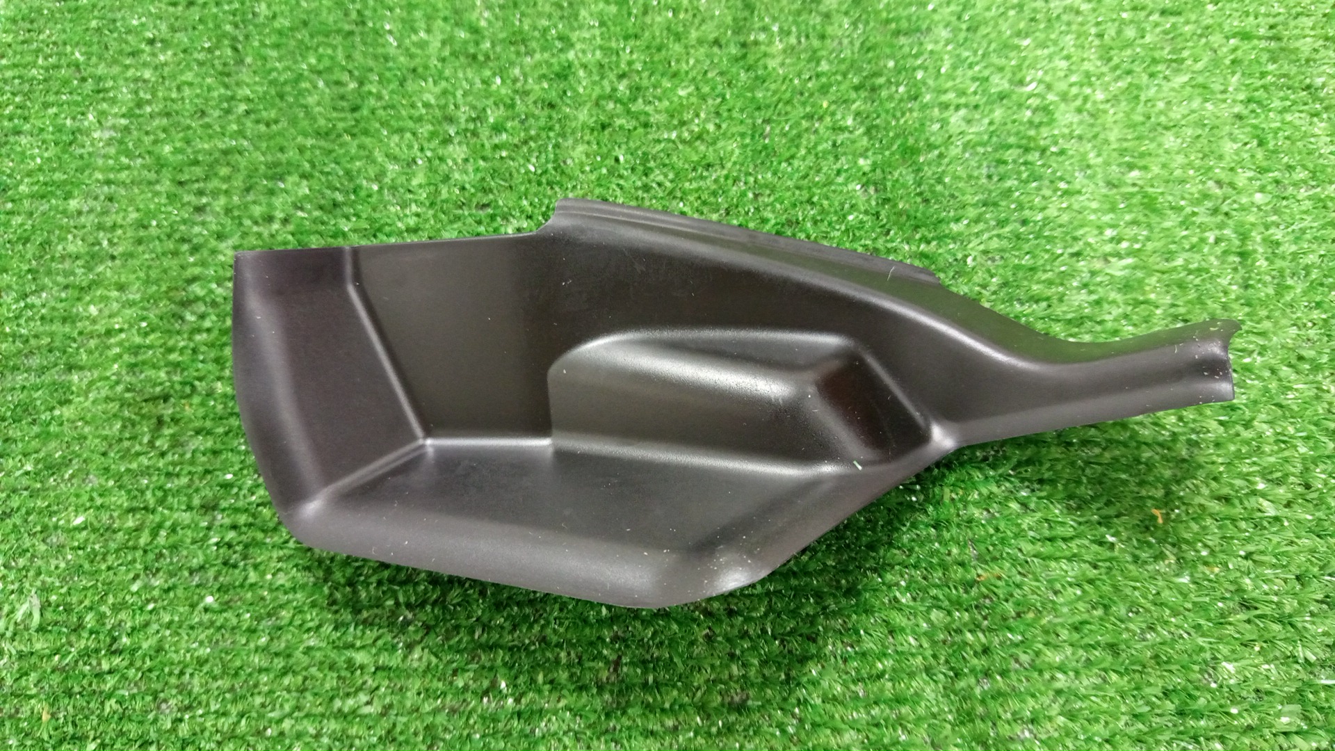 Планка на стеклоочиститель правая передняя TOYOTA HIGHLANDER GSU70 53866-0E080 1 ракурс