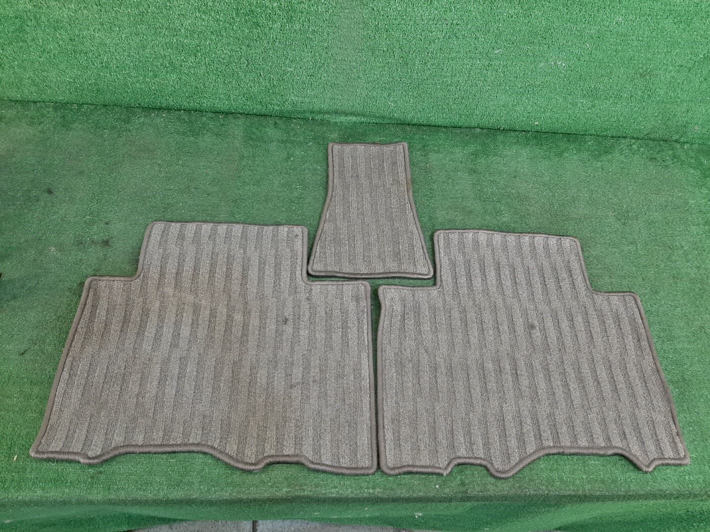 Коврик TOYOTA VANGUARD GSA33W 2 ракурс