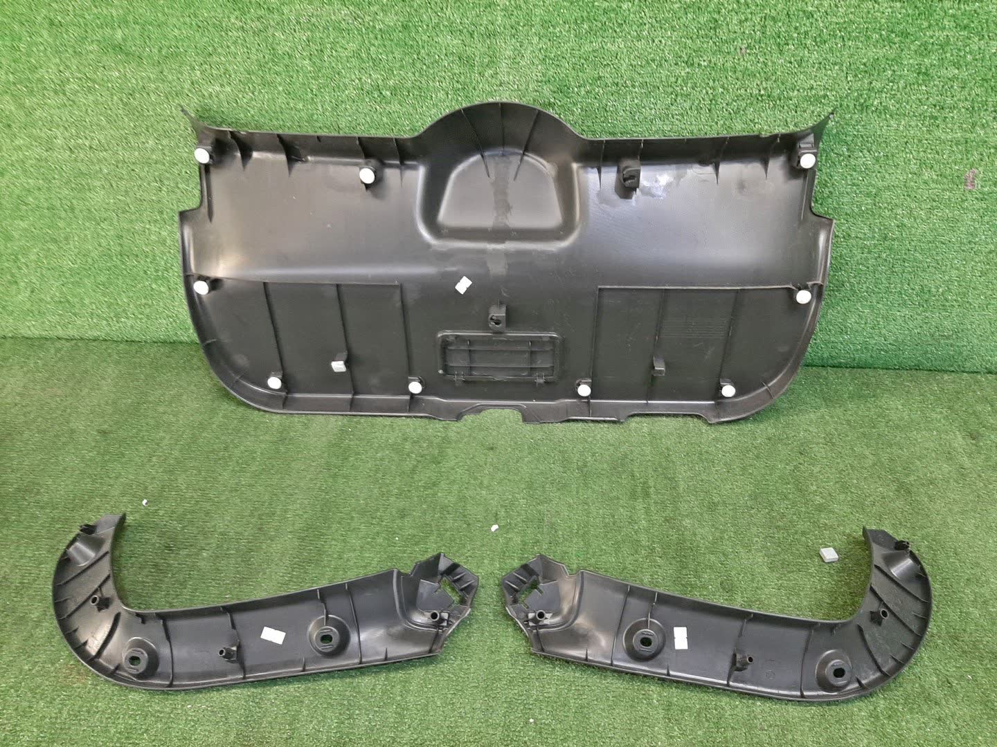 Обшивка дверей NISSAN JUKE YF15 2 ракурс