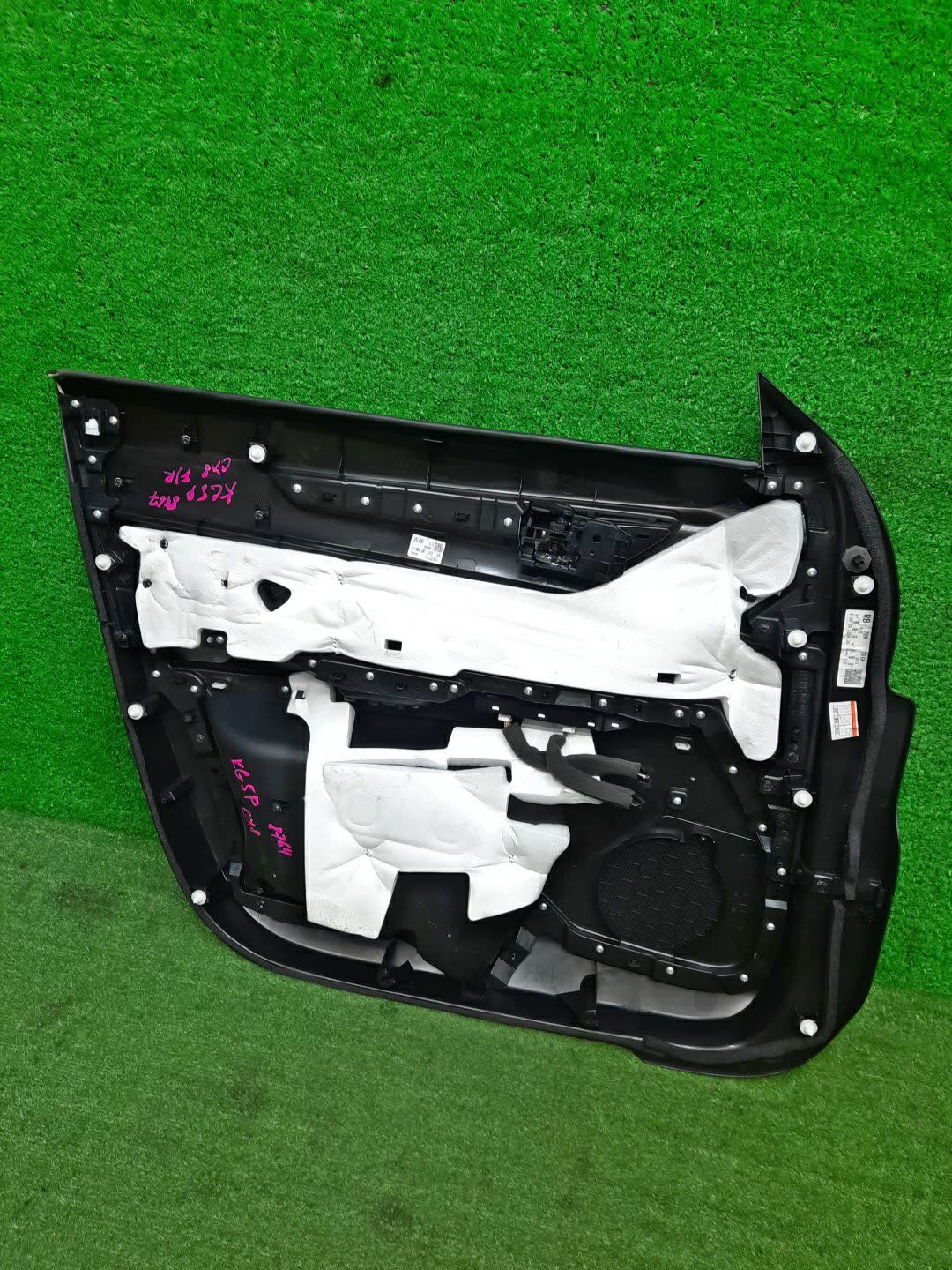 Обшивка дверей правая передняя MAZDA CX-8 KG2P, KG5P 5 ракурс