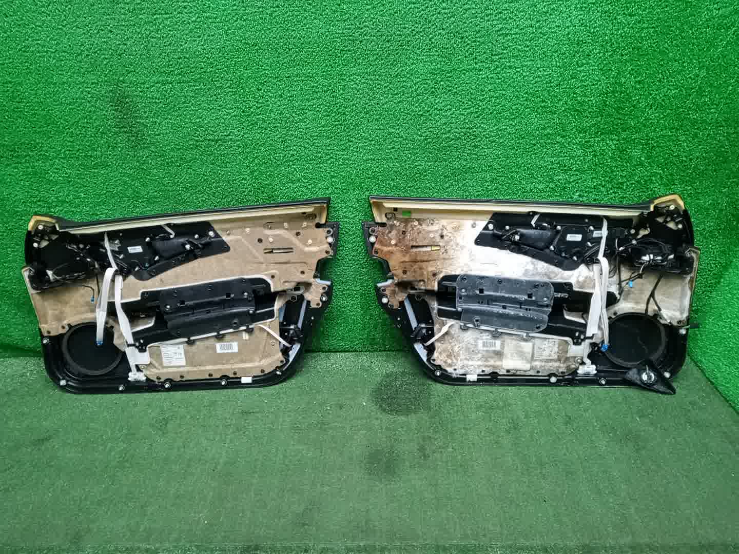 Обшивка дверей левая передняя MERCEDES-BENZ E-Class W211 A2117206170 3 ракурс