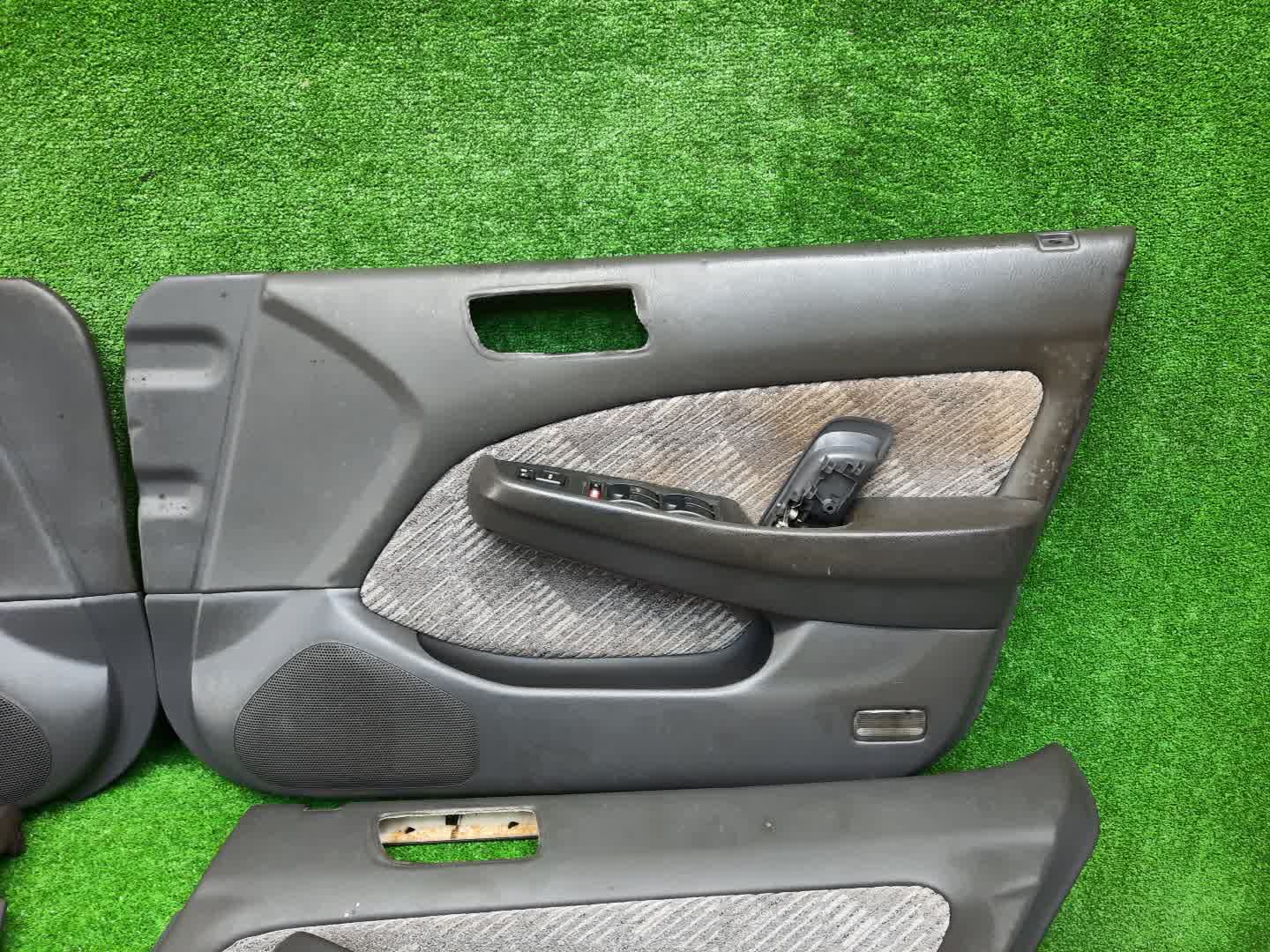 Обшивка дверей HONDA ACCORD CF4 3 ракурс