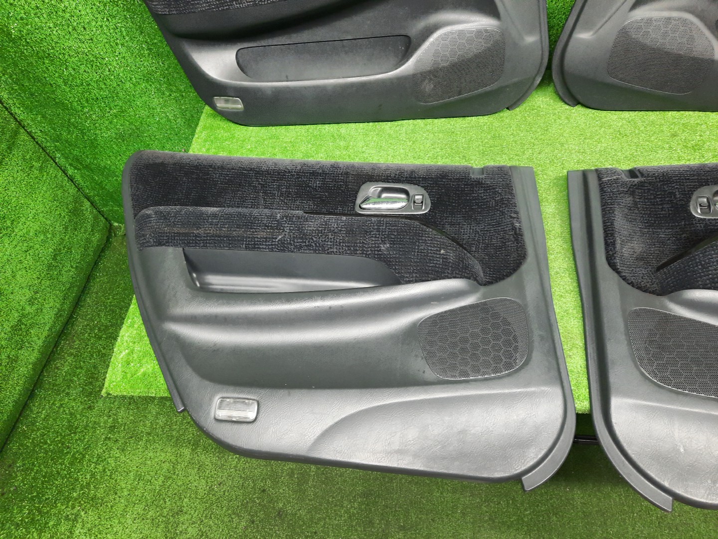 Обшивка дверей HONDA ODYSSEY RA6 4 ракурс
