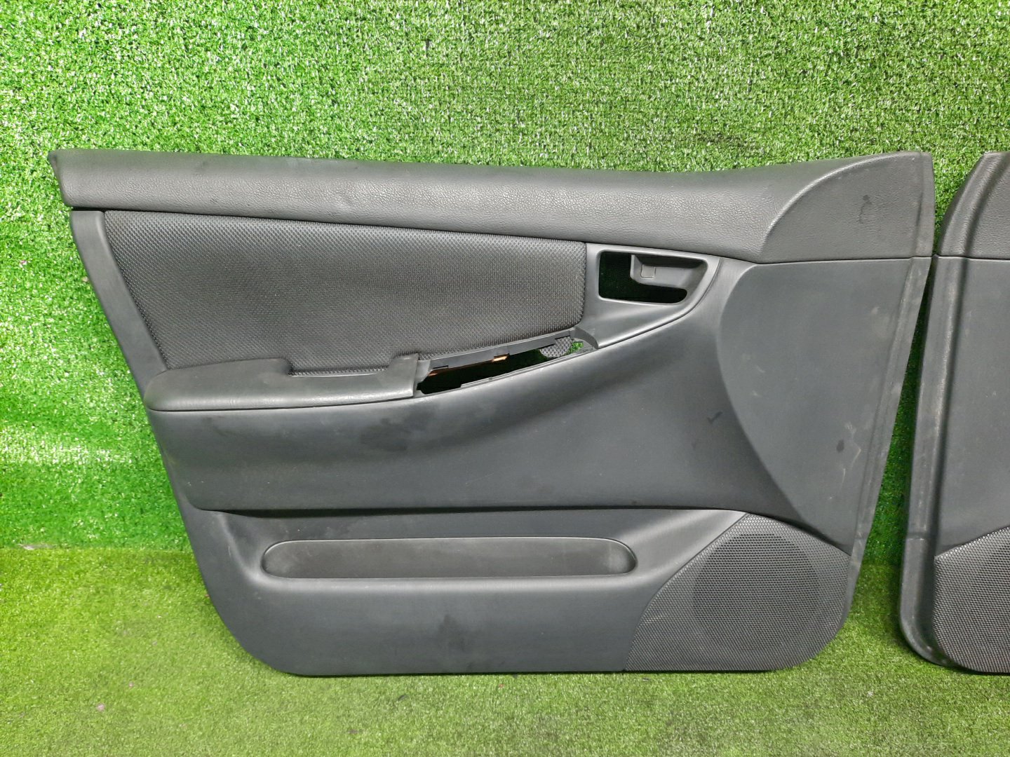 Обшивка дверей TOYOTA COROLLA FIELDER ZZE123G 2 ракурс