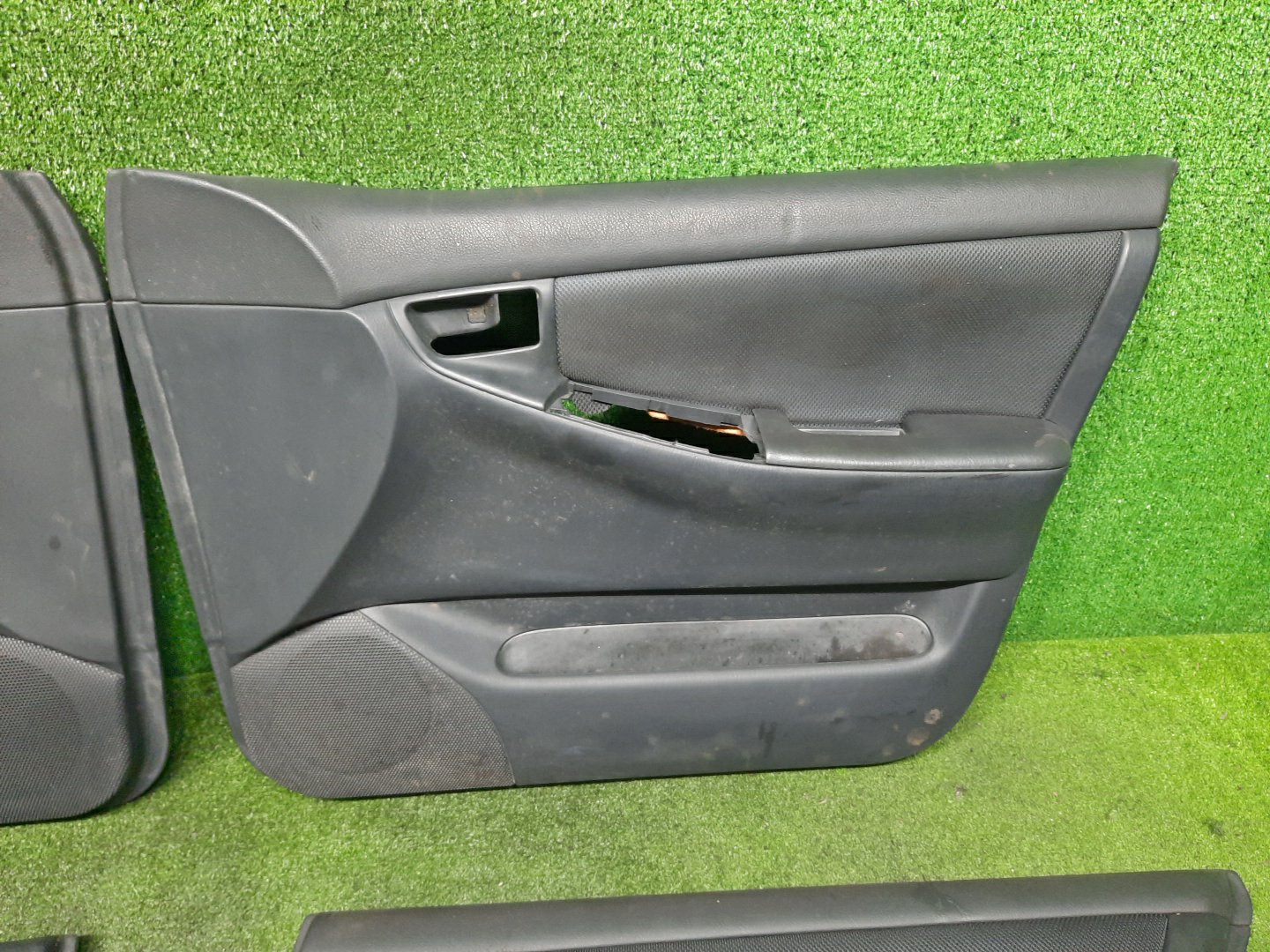 Обшивка дверей TOYOTA COROLLA FIELDER ZZE123G 3 ракурс