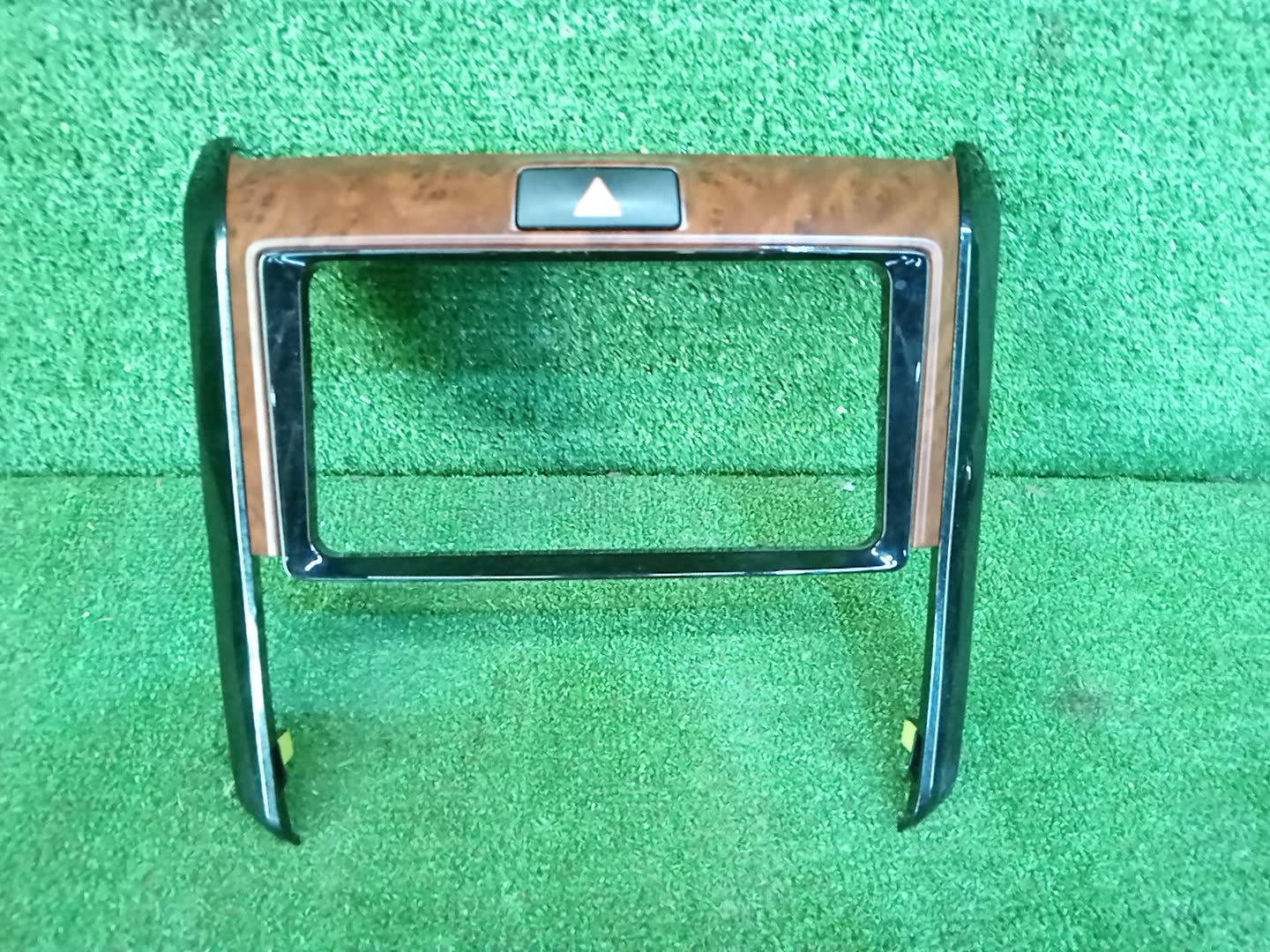 Консоль магнитофона TOYOTA COROLLA FIELDER NZE161G 55412-12820 1 ракурс