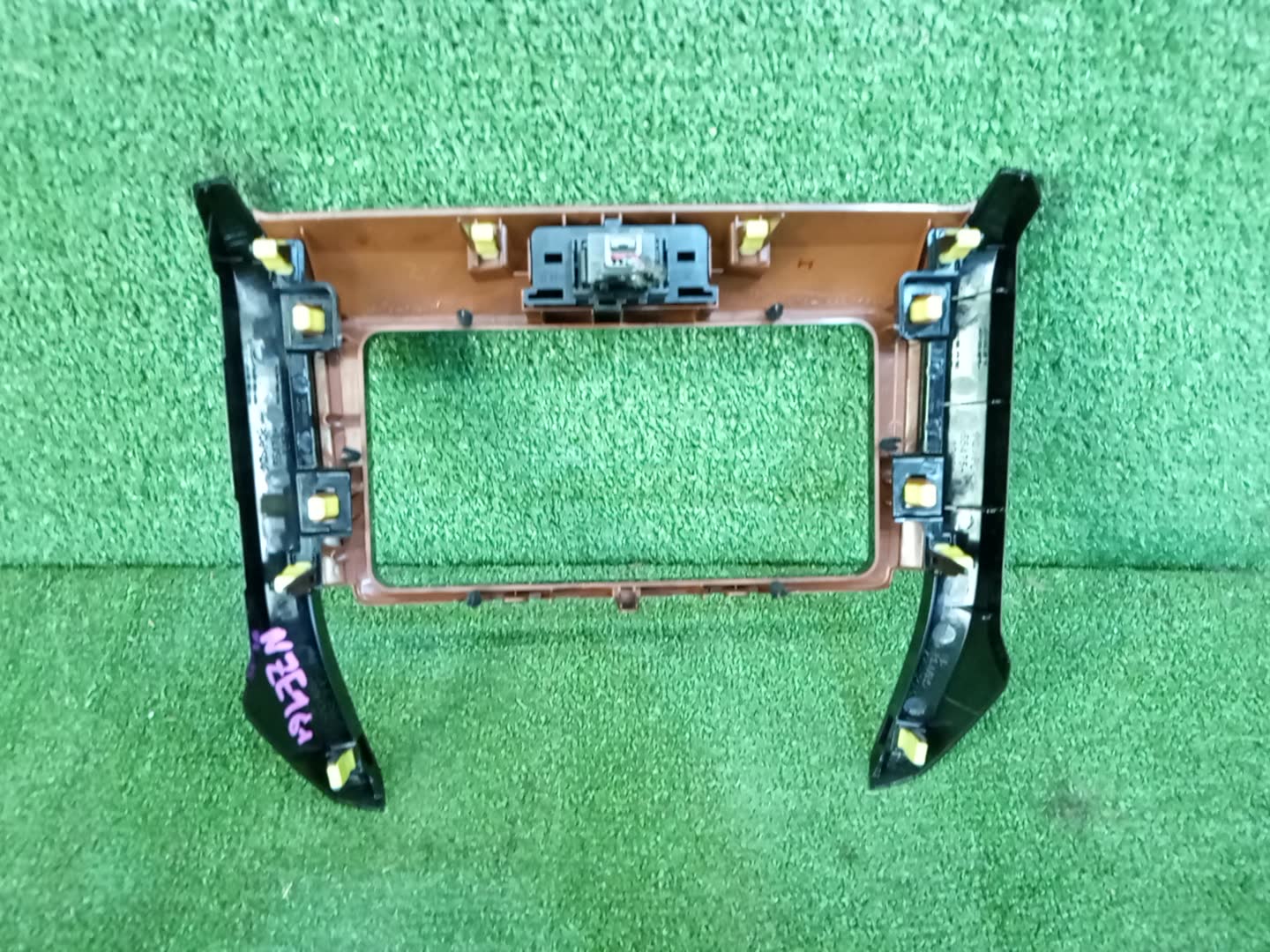 Консоль магнитофона TOYOTA COROLLA FIELDER NZE161G 55412-12820 2 ракурс