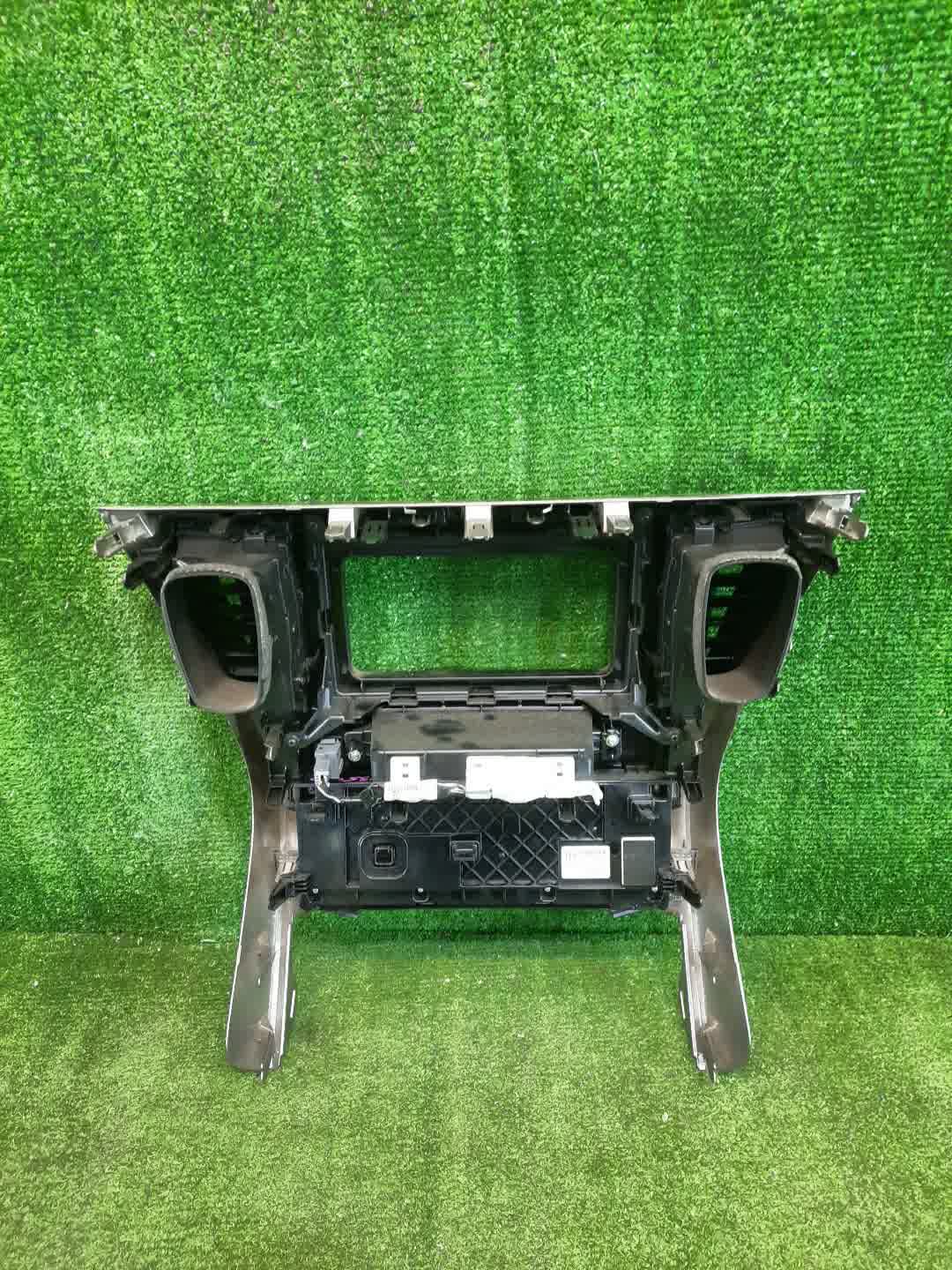 Консоль магнитофона TOYOTA ALPHARD AGH35W 2 ракурс