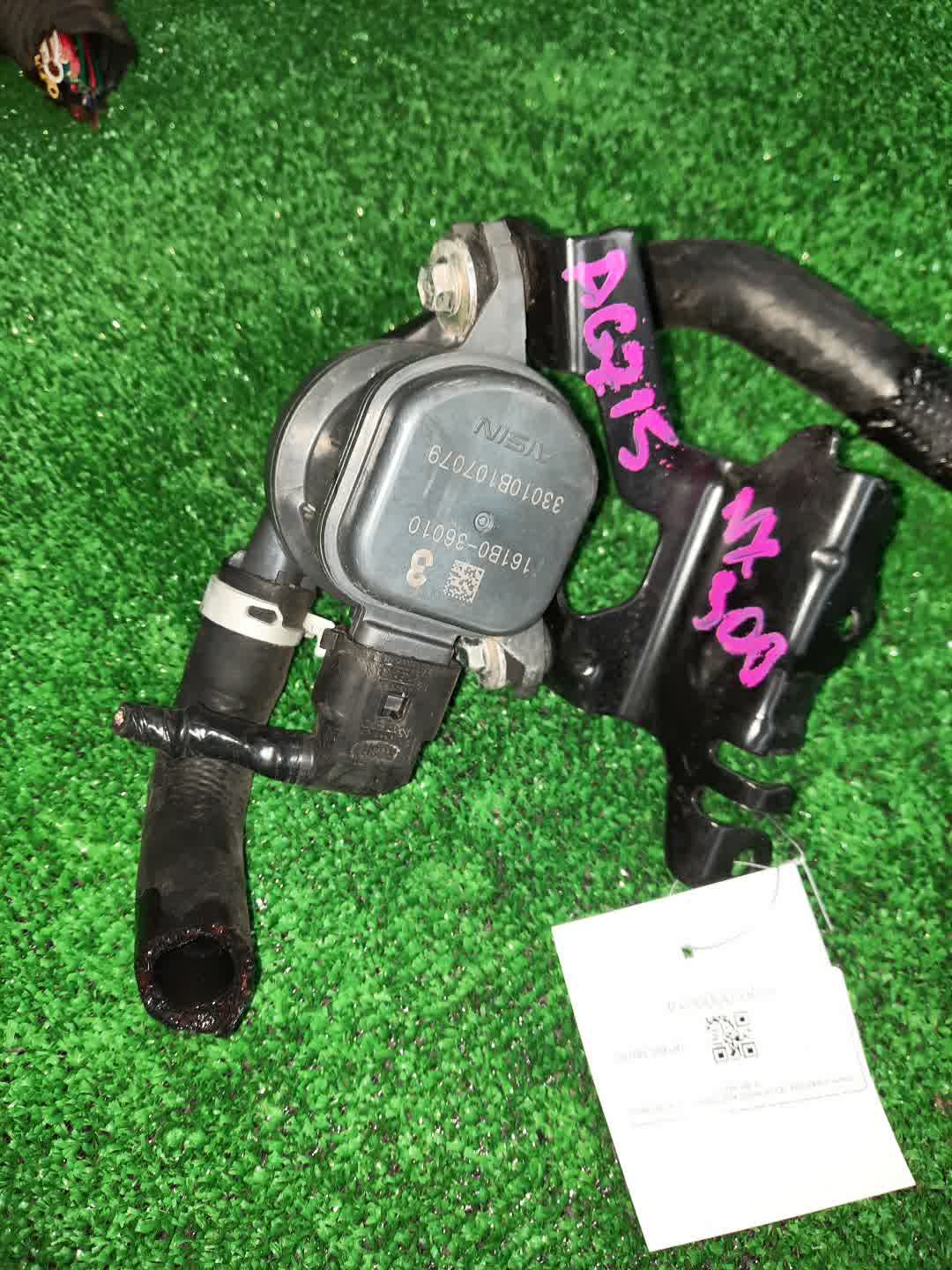 Помпа инвертора LEXUS NX300 AGZ15 8AR-FTS 161B0-36010 2 ракурс