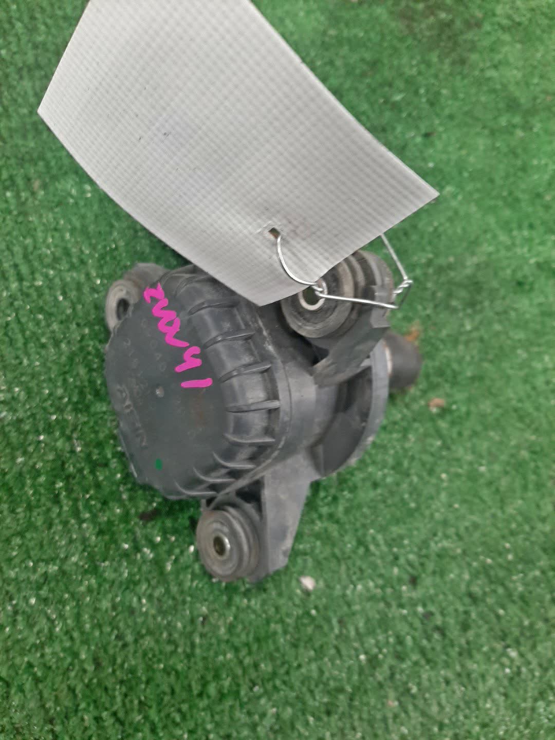 Помпа инвертора TOYOTA PRIUS ALPHA ZVW41W 2ZR-FXE G9040-52010 1 ракурс Помпа инвертора TOYOTA PRIUS ALPHA ZVW41W 2ZR-FXE G9040-52010 1 ракурс