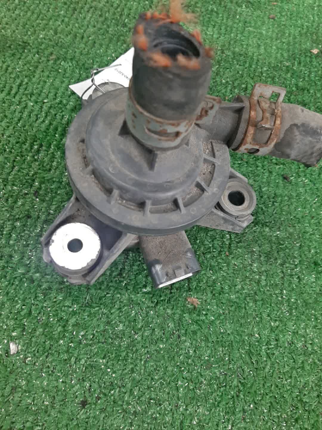 Помпа инвертора TOYOTA PRIUS ALPHA ZVW41W 2ZR-FXE G9040-52010 2 ракурс