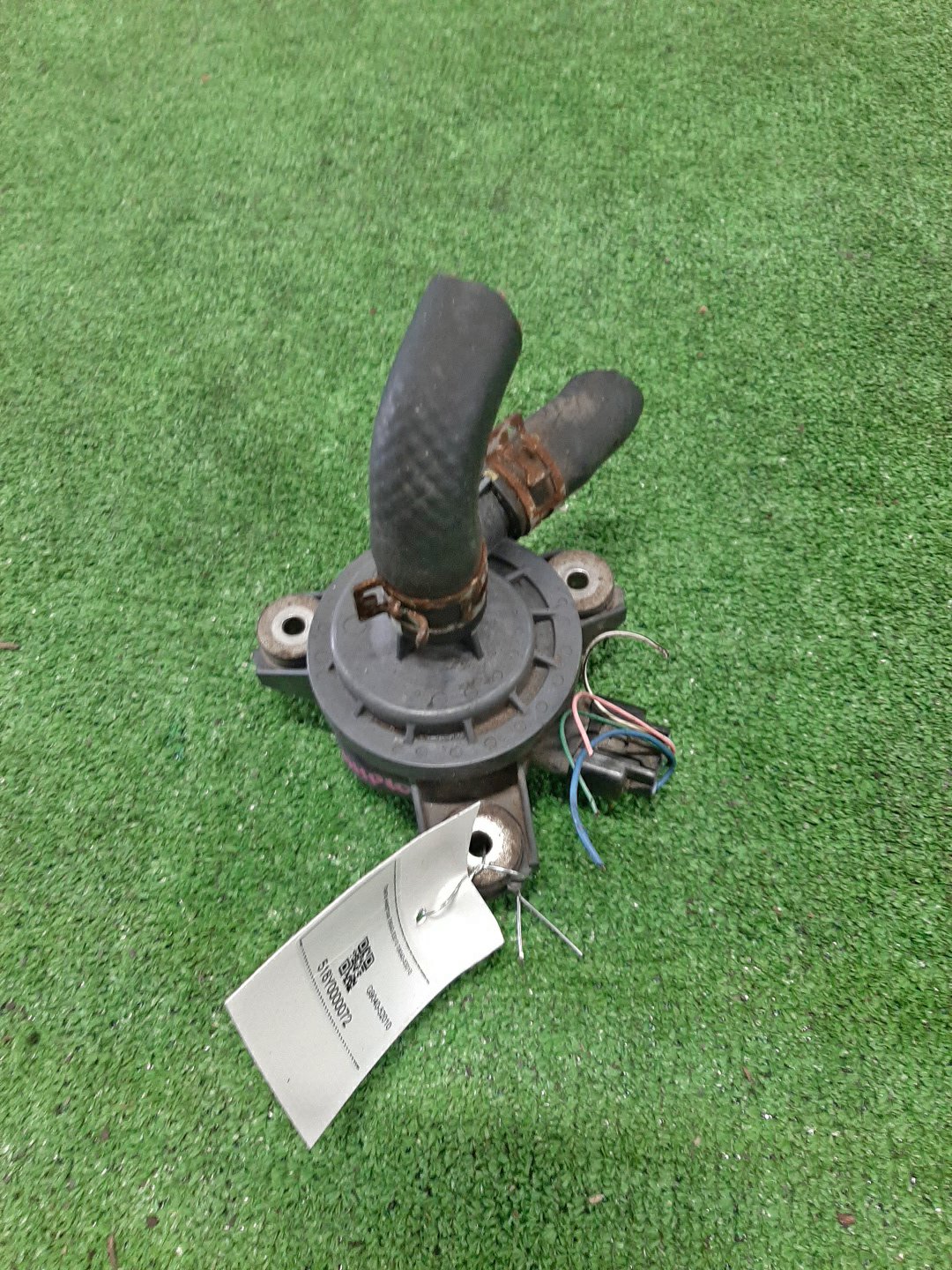 Помпа инвертора TOYOTA AQUA NHP10 1NZ-FXE G9040-52010 1 ракурс