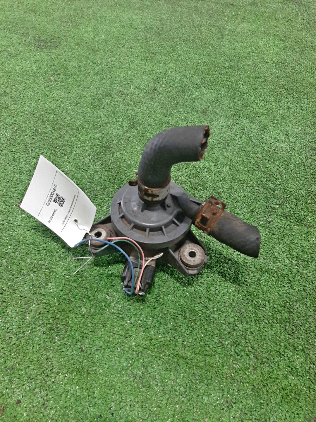 Помпа инвертора TOYOTA AQUA NHP10 1NZ-FXE G9040-52010 2 ракурс