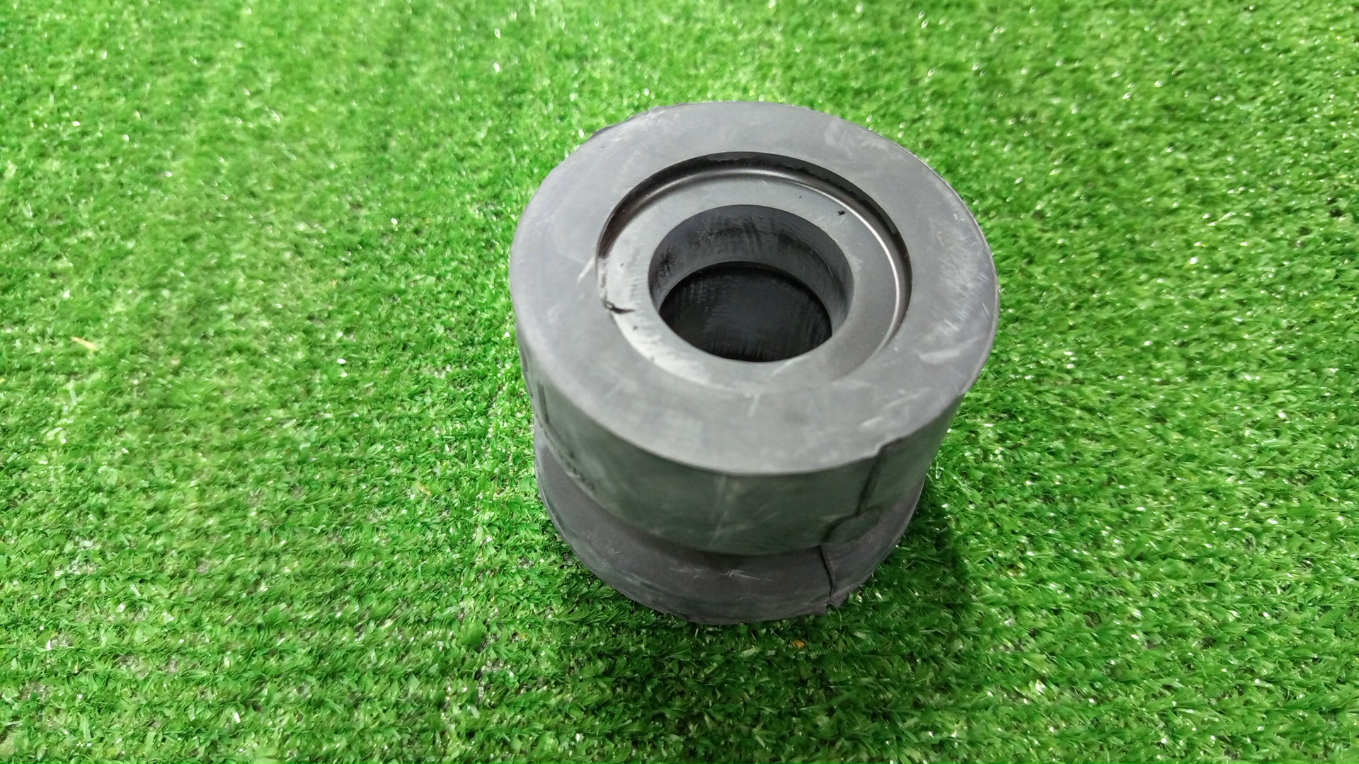 Подушка кузова TOYOTA LAND CRUISER PRADO GDJ150 52204-35120 3 ракурс
