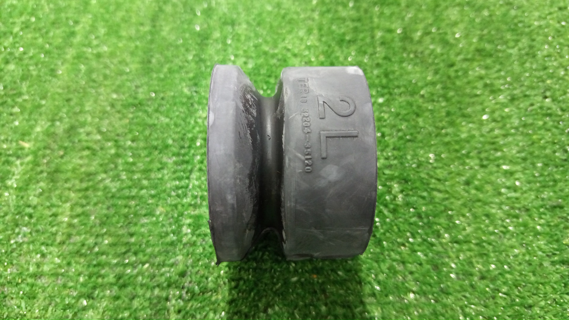 Подушка кузова TOYOTA LAND CRUISER PRADO GDJ150 52204-35120 4 ракурс