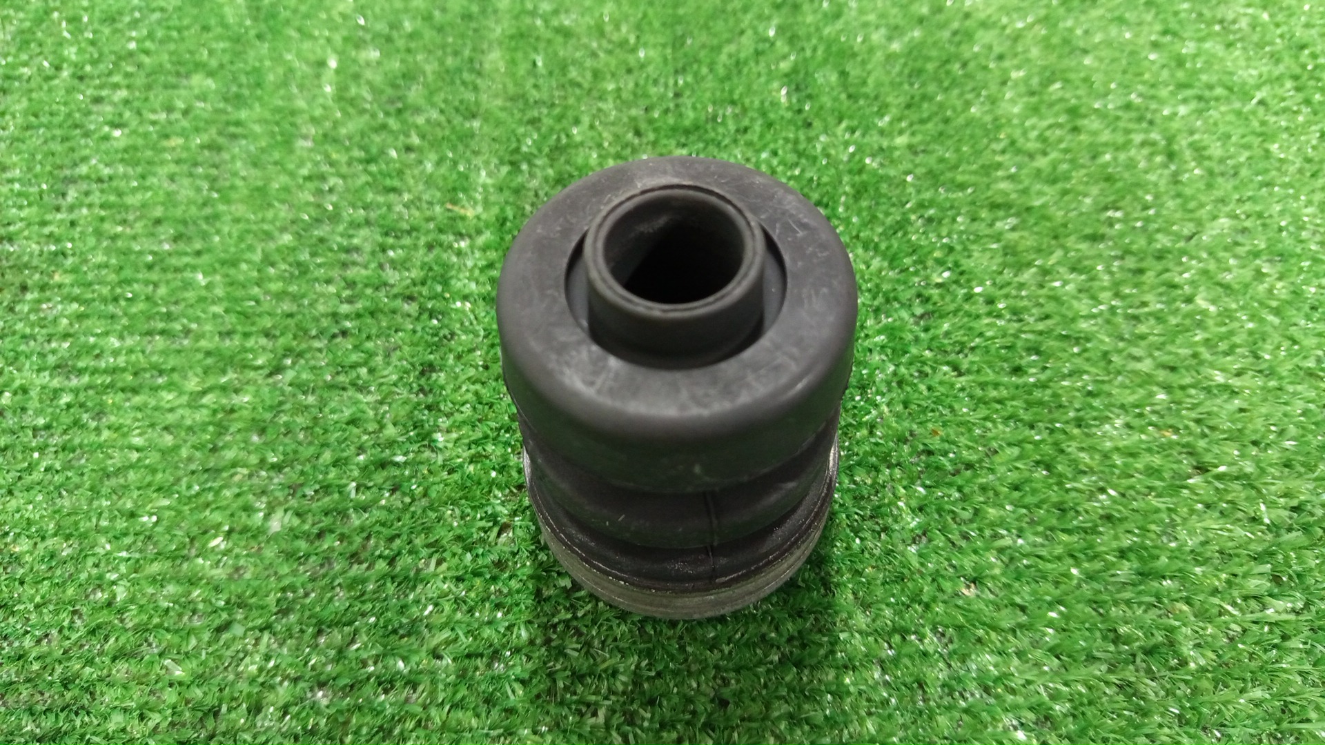 Подушка кузова TOYOTA FJ CRUISER GSJ15 52201-35100 3 ракурс