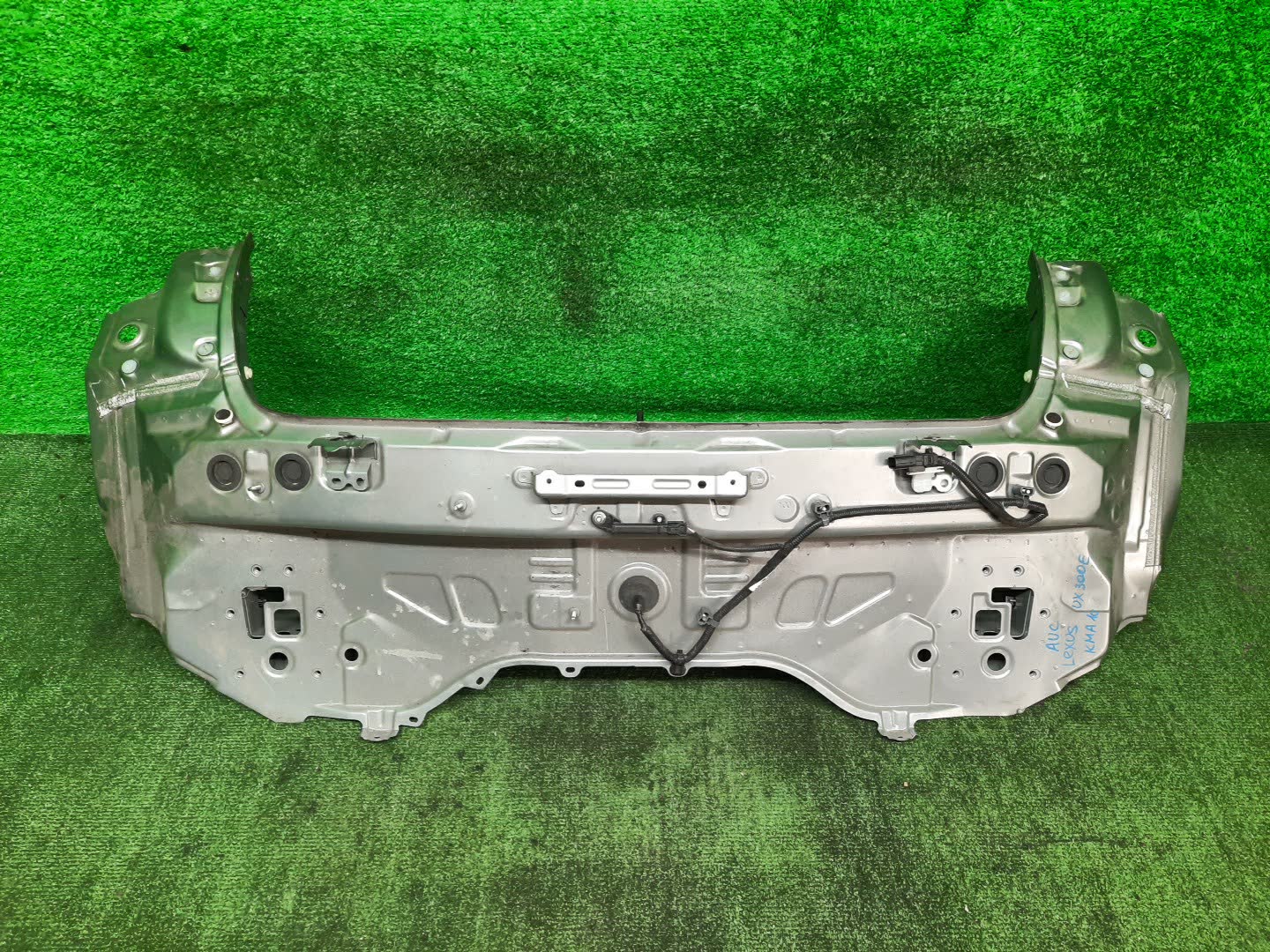  LEXUS UX300E, UX200, UX250H KMA10, MZAA10, MZAH10 1 ракурс