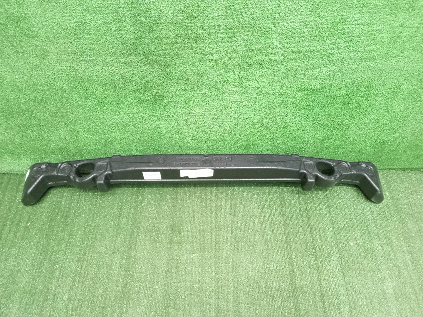 Наполнитель бампера передний TOYOTA ALPHARD AAHH40W 52611-V2011 1 ракурс