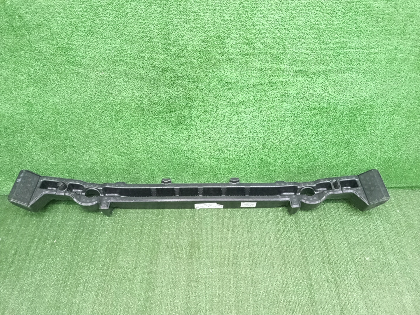 Наполнитель бампера передний TOYOTA ALPHARD AAHH40W 52611-V2011 3 ракурс
