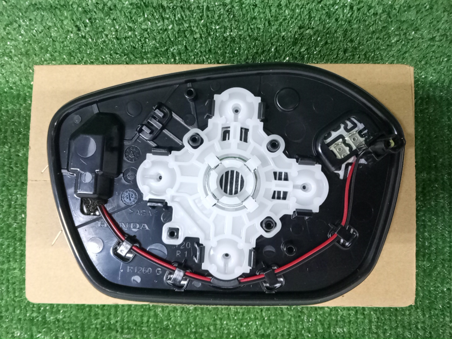Зеркало-полотно правое переднее HONDA CIVIC FL1 76203-T31-H41 2 ракурс Зеркало-полотно правое переднее HONDA CIVIC FL1 76203-T31-H41 2 ракурс
