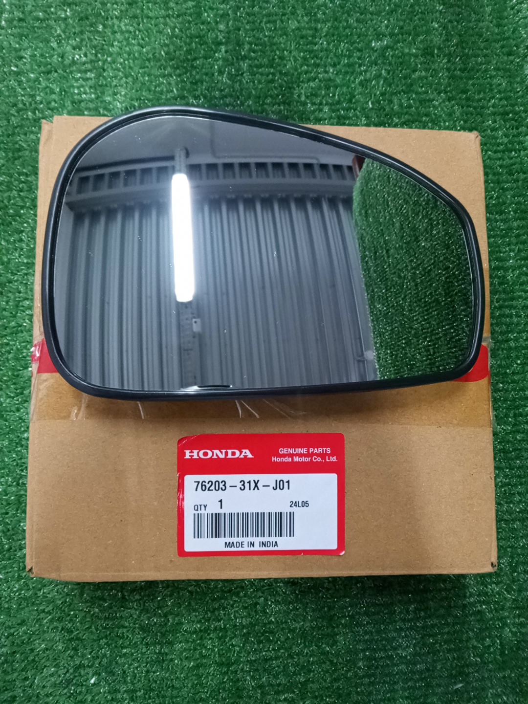Зеркало-полотно правое переднее HONDA WR-V DG5 76203-31X-J01 1 ракурс Зеркало-полотно правое переднее HONDA WR-V DG5 76203-31X-J01 1 ракурс