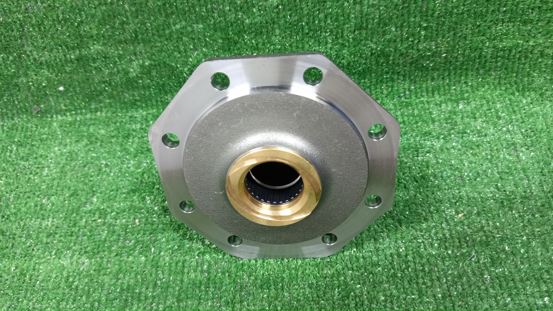 Цапфа передняя TOYOTA LAND CRUISER HDJ81 43401-60081 3 ракурс
