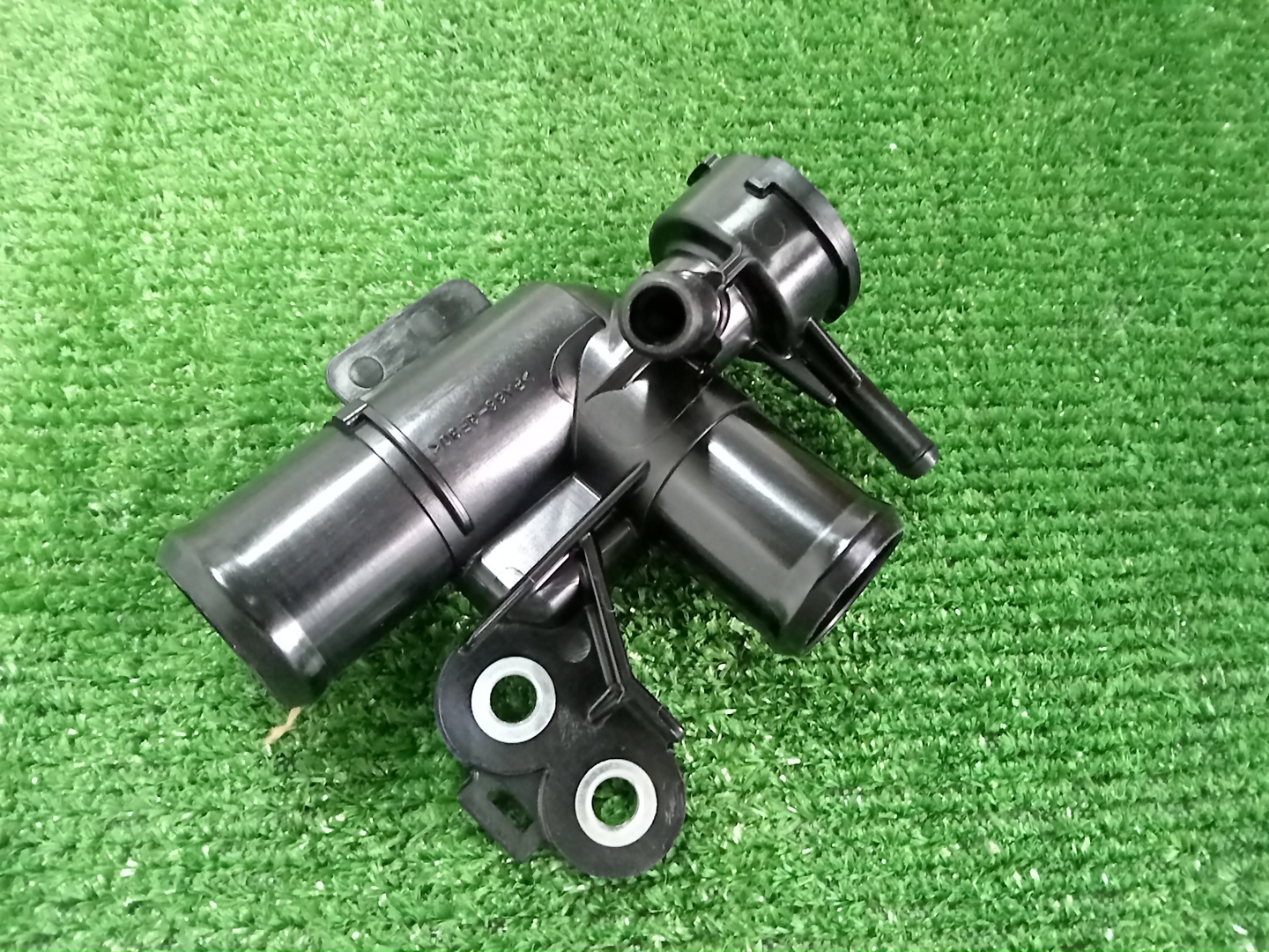 Патрубок радиатора TOYOTA AQUA MXPK10 M15A-FXE 16502-15030 2 ракурс
