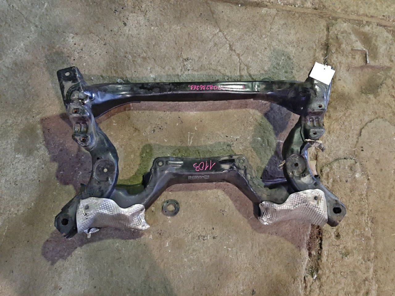 Балка под двс передняя MERCEDES-BENZ E-Class 211254C M272.943 A2116201187 1 ракурс