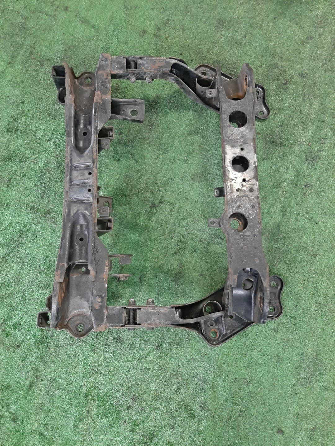Балка под двс передняя MAZDA BONGO SS88M F8 1876 2 ракурс