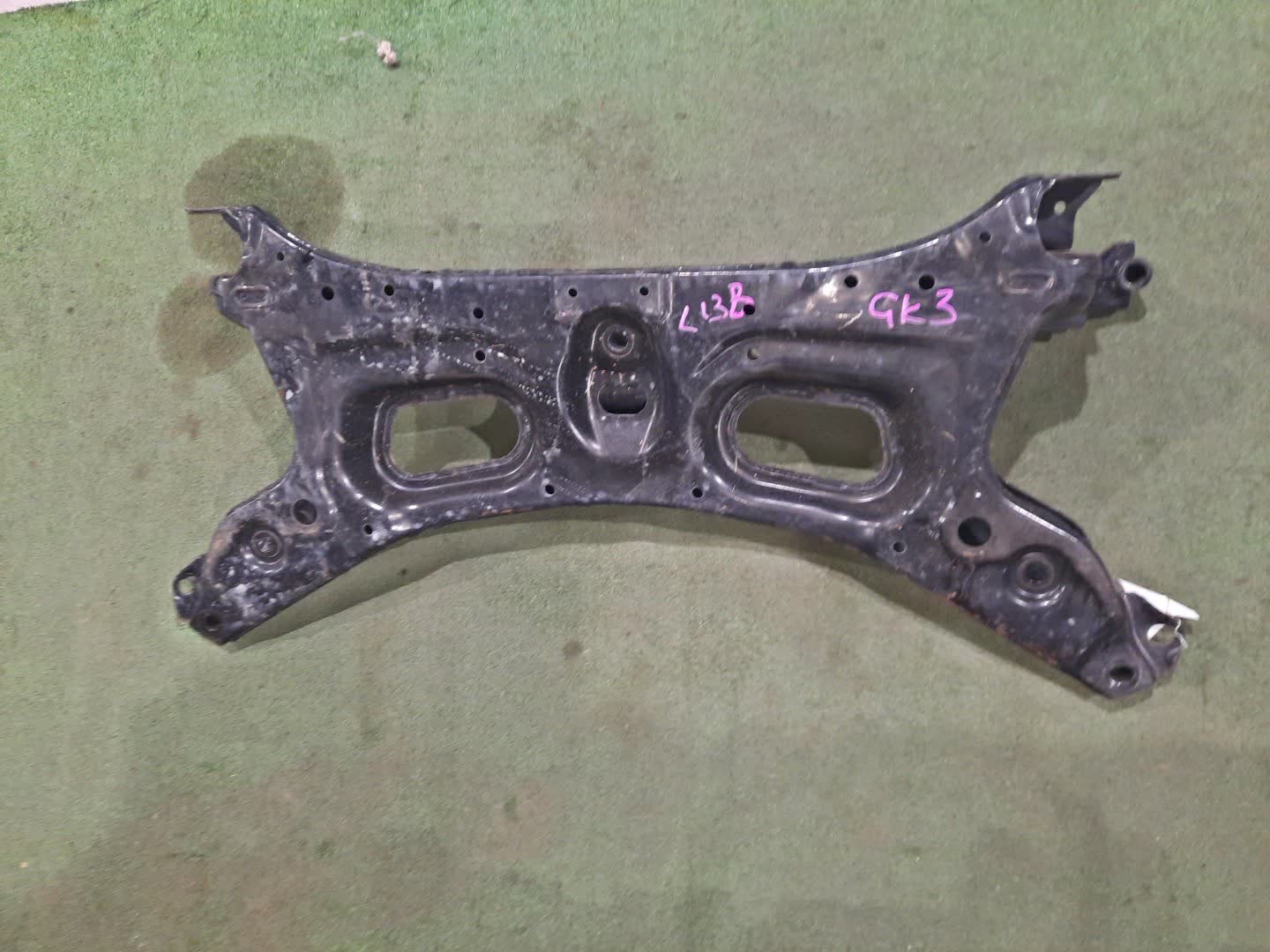 Балка под двс передняя HONDA FIT GK3 L13B 2534 2 ракурс