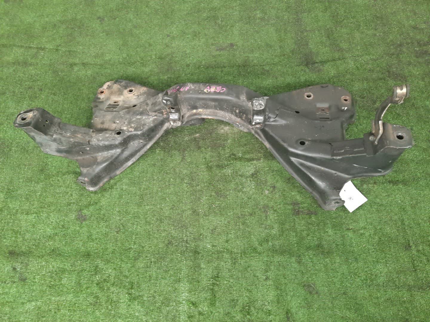 Балка под двс передняя MITSUBISHI LIBERO CB2V 4G15 2688 1 ракурс