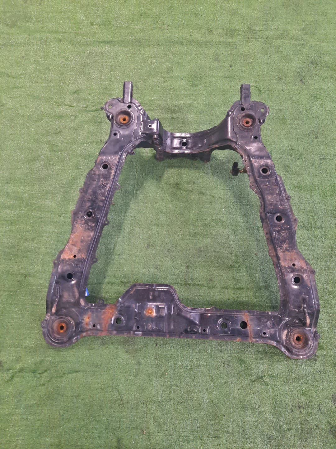 Балка под двс передняя MITSUBISHI RVR N61W 4G93 3445 2 ракурс